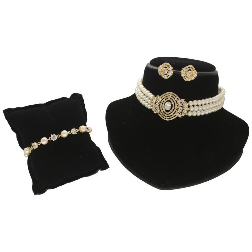 Auric Queen Pearl Choker Set With Bracelet : JPAUG-25-145