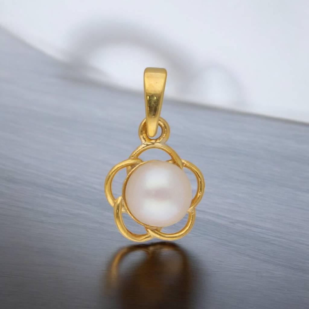 92.5 Sterling Silver Flower Light Weight Pearl Pendant : JPMAY-22-199