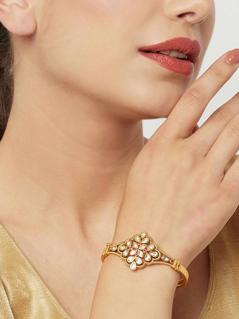 Ethnic Style Kundan Embellished Gold Plated Cuff Bangle : 8905124456875