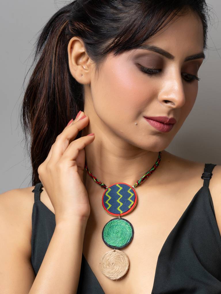 Handmade Green Blue Jute Fabric Necklace With Twisted Dori : LAANP166