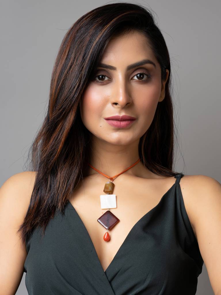 Brown White Onyx Agate Mother Of Pearl Designer Sleek Necklace With Suede Cord : LAANP165