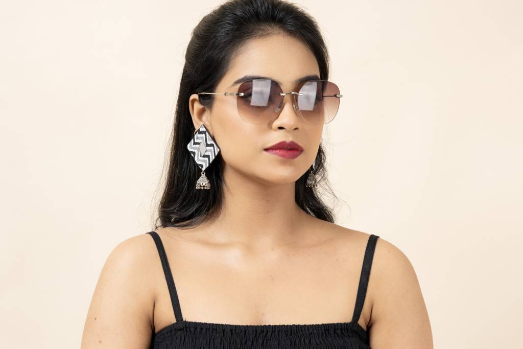 Handmade Gray Black Zigzag Cotton Fabric Stud With German Silver Jhumka Earrings : LAAER600