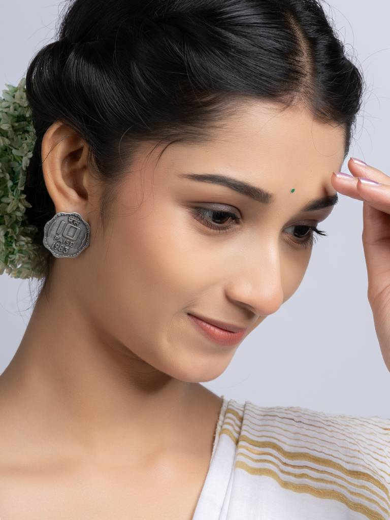 Oxidized Silver Ten Paise Stud Earring : LAAER736