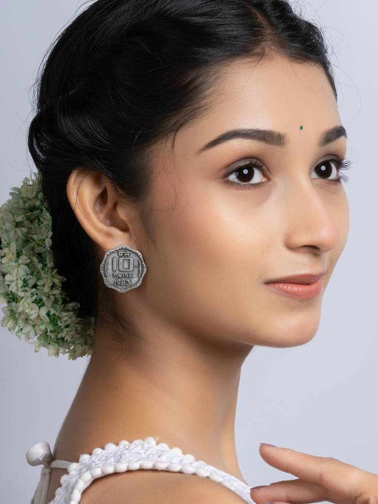 Oxidized Silver Ten Paise Stud Earring : LAAER736