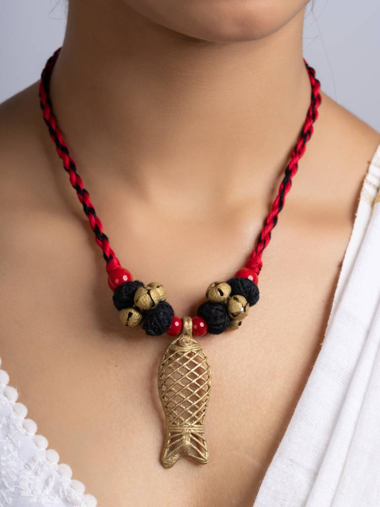Red Black Dokra Brass Fish Ghungroo Necklace Set : LAANP251