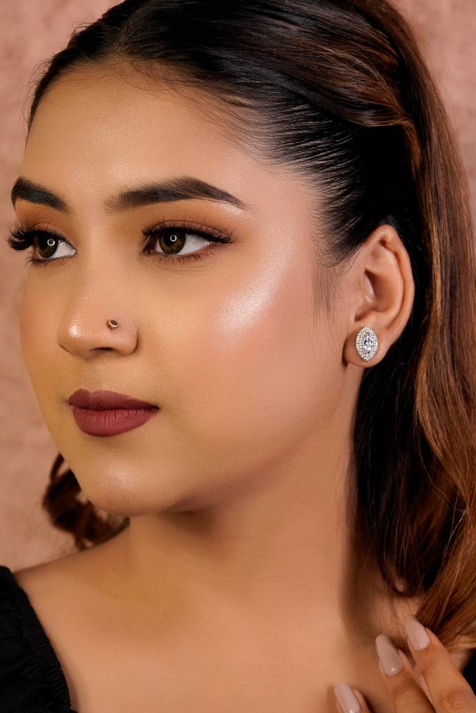 925 Pure Silver Eye Shape Traditional Studs | Halo Shape Studs Earrings : TWP1034