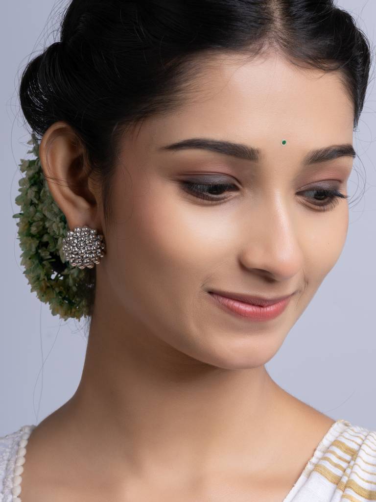 German Silver Cluster Stud Earring : LAAER741