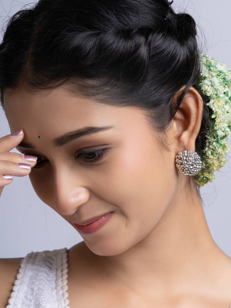 German Silver Cluster Stud Earring : LAAER741