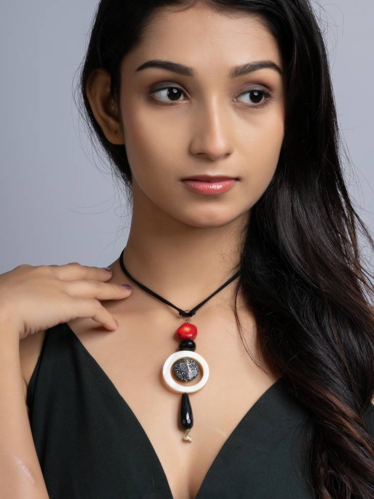 Black White Red Lava Onyx Coral Sleek Necklace With Adjustable Suede Cord : LAANP204