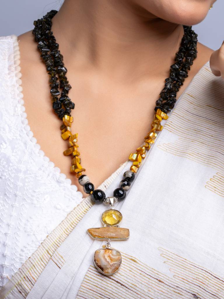 Onyx Pendant With Mother Of Pearl Necklace Set : LAANP139