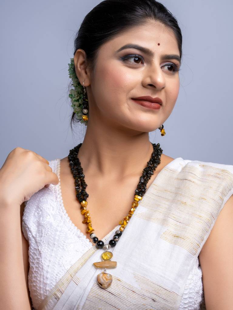 Onyx Pendant With Mother Of Pearl Necklace Set : LAANP139