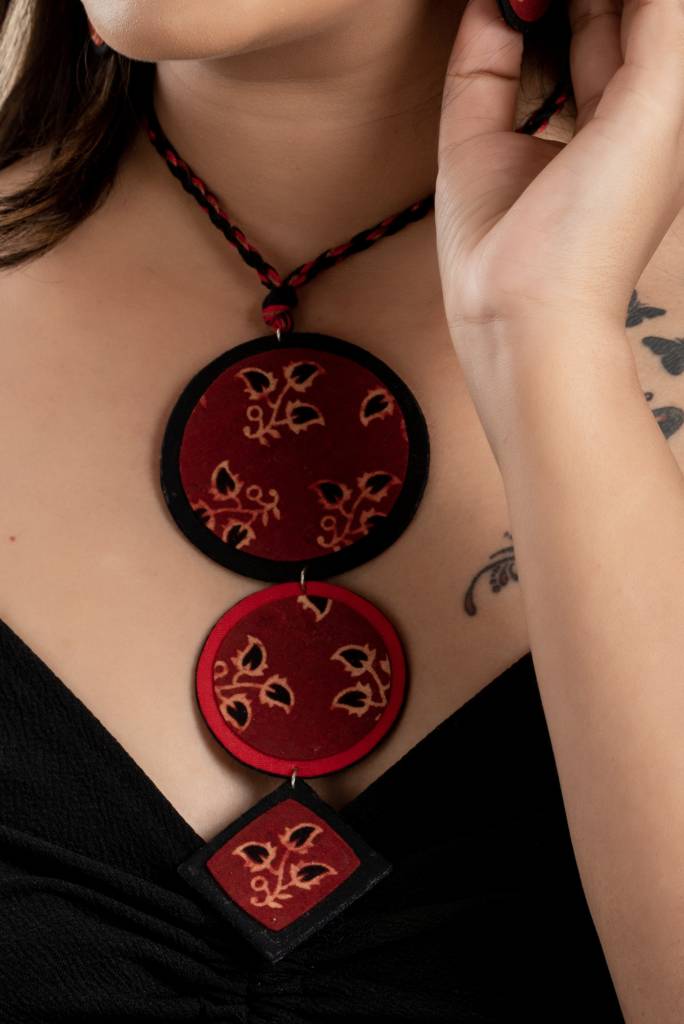 Handmade Fabric Eco Friendly Jewelry Set - Red Black Ajrakh Cotton Neckpiece : LAANP46