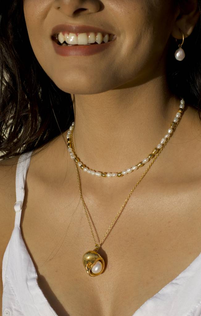 Moonshell Neckpiece : MoonshellNeckpiece