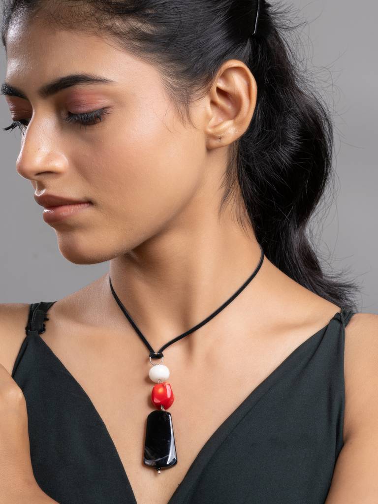 White Red Black Pink Onyx Agate Coral Sleek Necklace With Adjustable Suede Cord : LAANP225