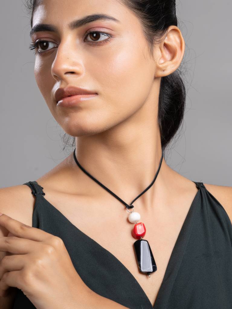 White Red Black Pink Onyx Agate Coral Sleek Necklace With Adjustable Suede Cord : LAANP225