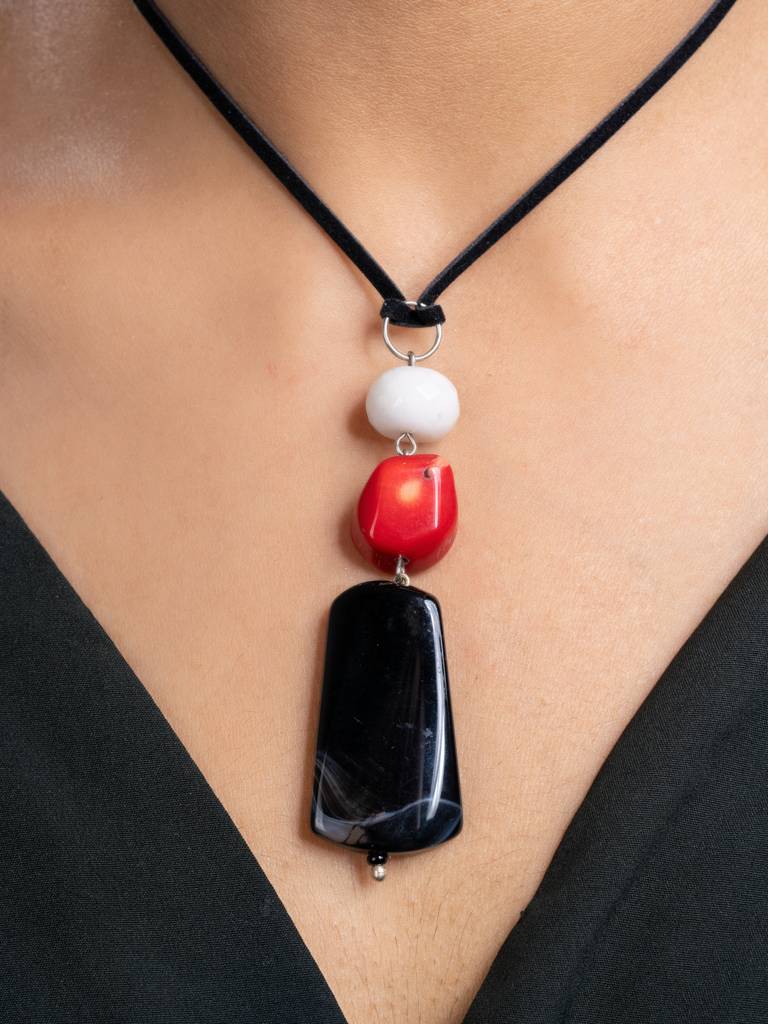 White Red Black Pink Onyx Agate Coral Sleek Necklace With Adjustable Suede Cord : LAANP225