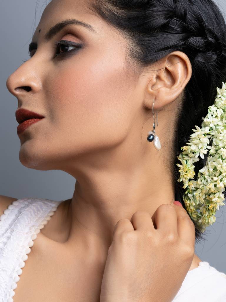 White Midnight Blue Freshwater Baroque Pearl Dangler Earrings : LAAER677