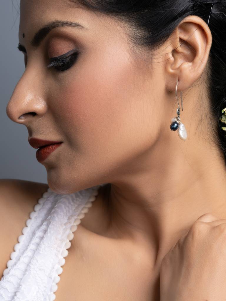 White Midnight Blue Freshwater Baroque Pearl Dangler Earrings : LAAER677