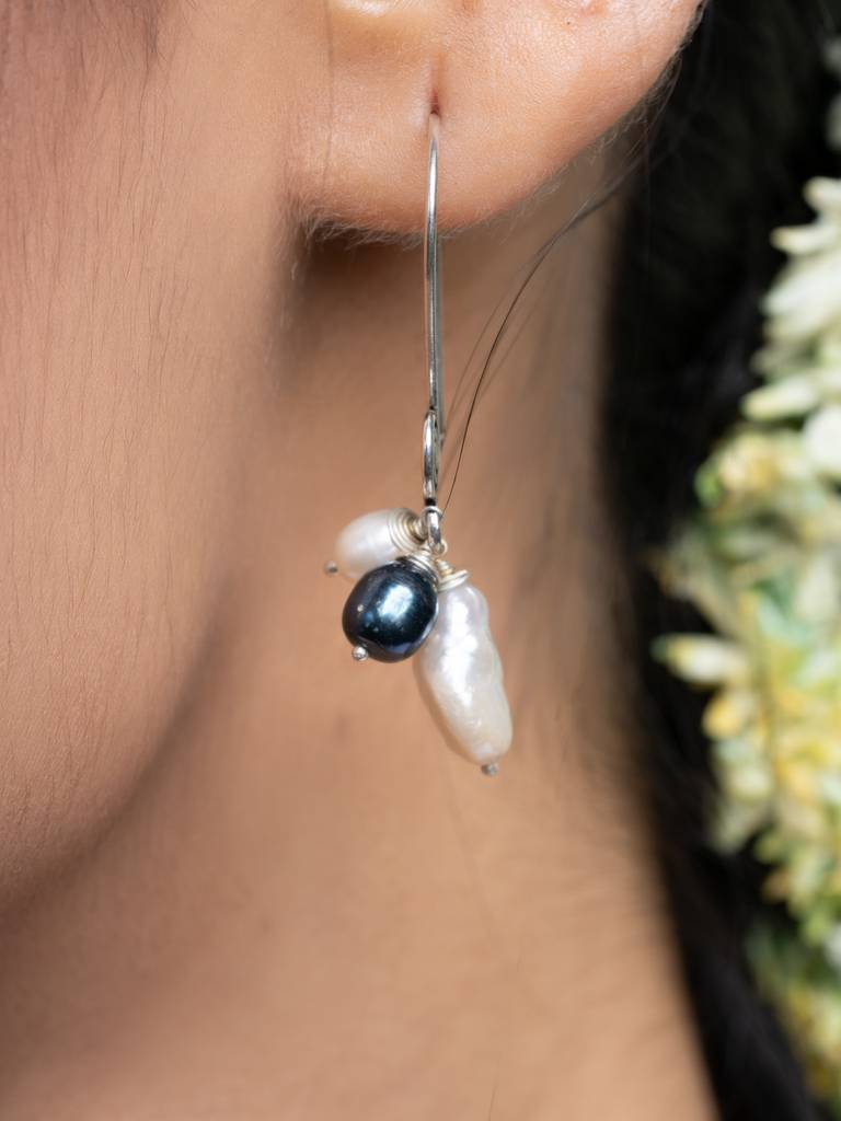 White Midnight Blue Freshwater Baroque Pearl Dangler Earrings : LAAER677
