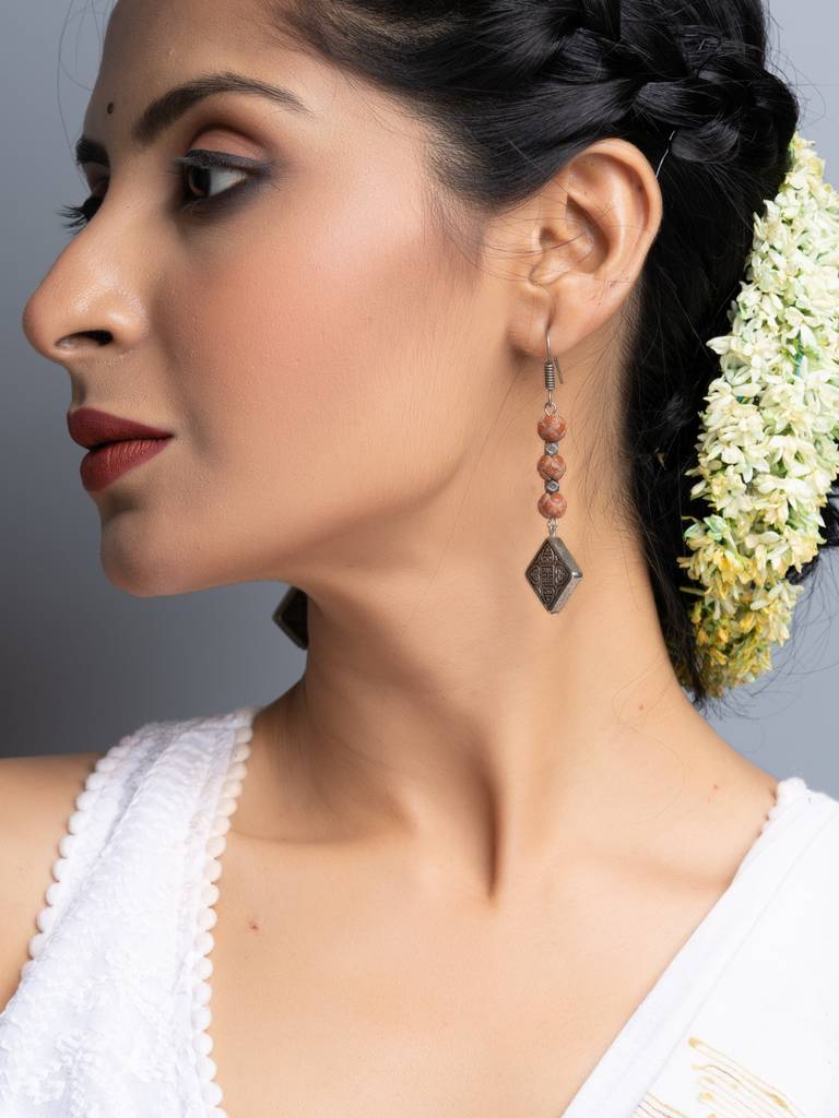 Semi Precious Sandstone Floral Earrings : LAAER690