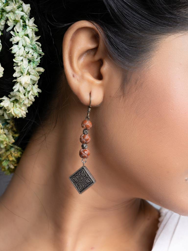 Semi Precious Sandstone Floral Earrings : LAAER690