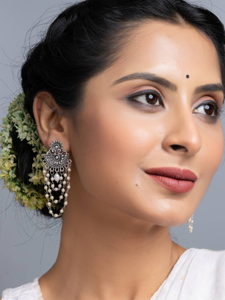 Natural Fresh Water Pearl German Silver With Faux Chain Pearl Stud Earrings : LAAER715