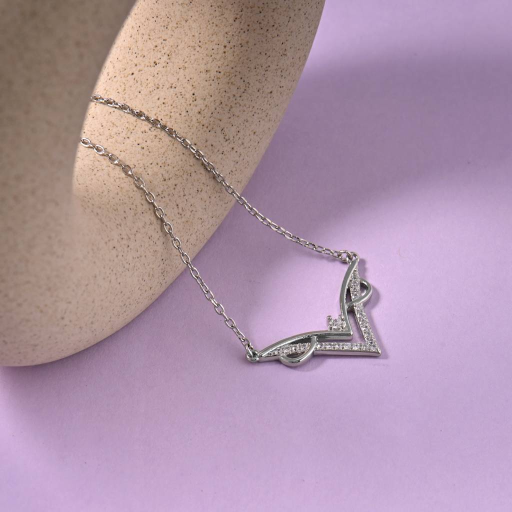 925 Sterling Silver Signature V-Shaped Silver Pendant With Link Chain : RJSPPN16