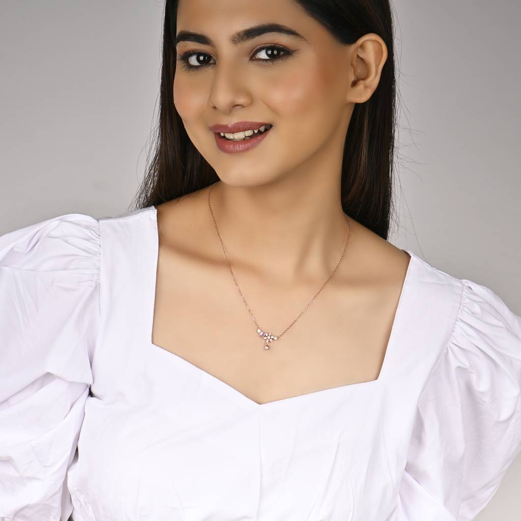925 Sterling Silver Floral Rose Gold Pendant With Link Chain : RJSPPN09