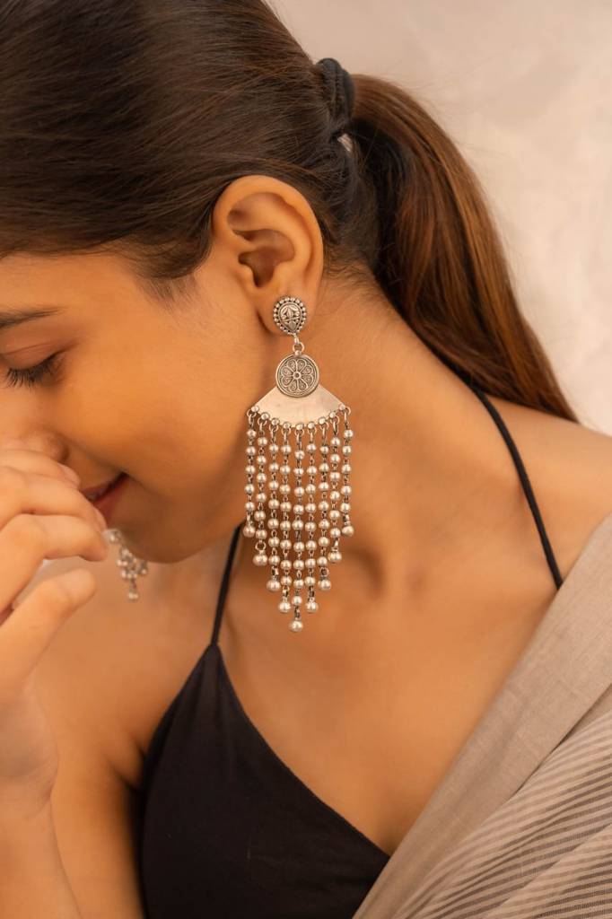Mizoya Ball Drop Cluster Statement Earring : SE9050