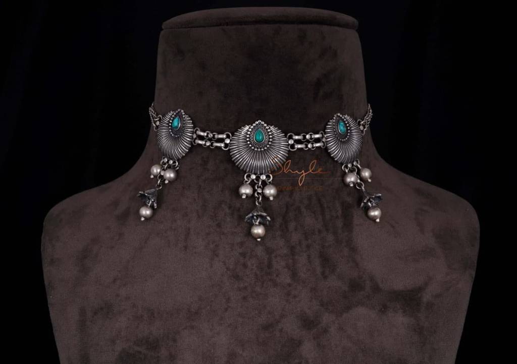 Moh Intricate Sea Shell Ghughri Drop Choker : SN3002