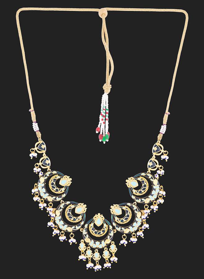 Tahira Chandbali Necklace Set : 8905124081978