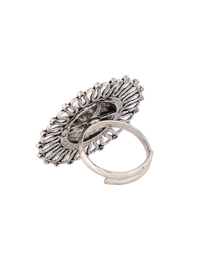 Folklore Enamelled Cutwork Cocktail Ring : 8905124477320