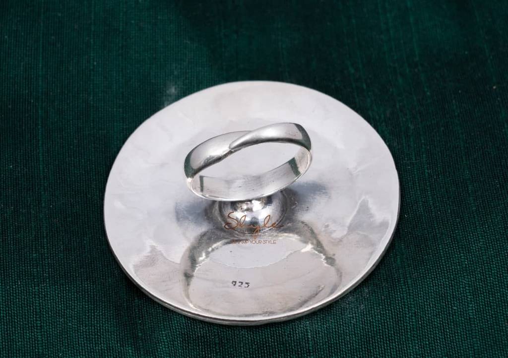 Anvaya Daana Art Victorian Coin Concentric Ring : SR2031