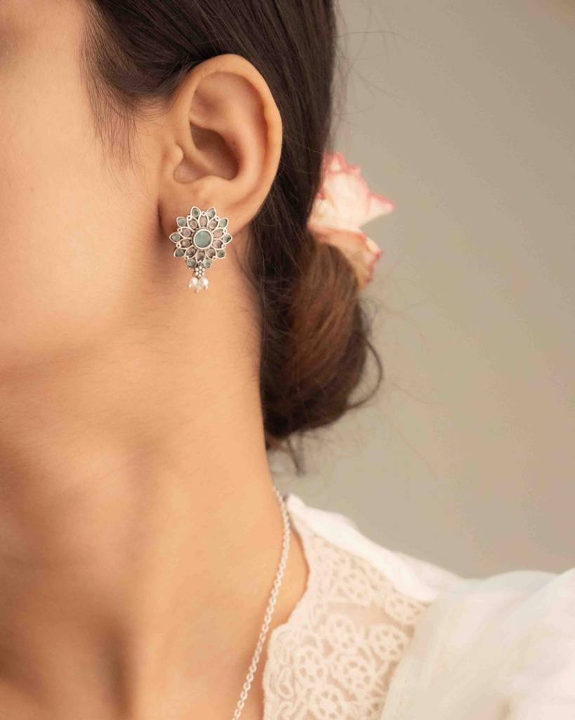 Essence Pastel Flower Necklace Set : SN40617