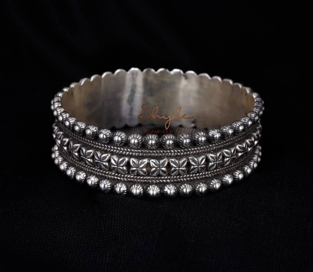 Tattva Intricate Classic Timeless Kada : SK1067-2-4