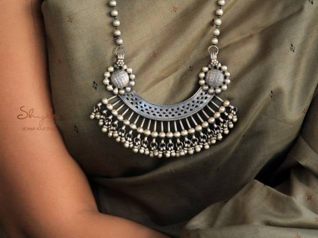 Tattva Ball Ghughri Classic Necklace : SE6004