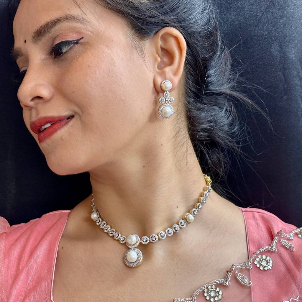 Whirling Glory Pearl Necklace Set : JPJUN-25-001