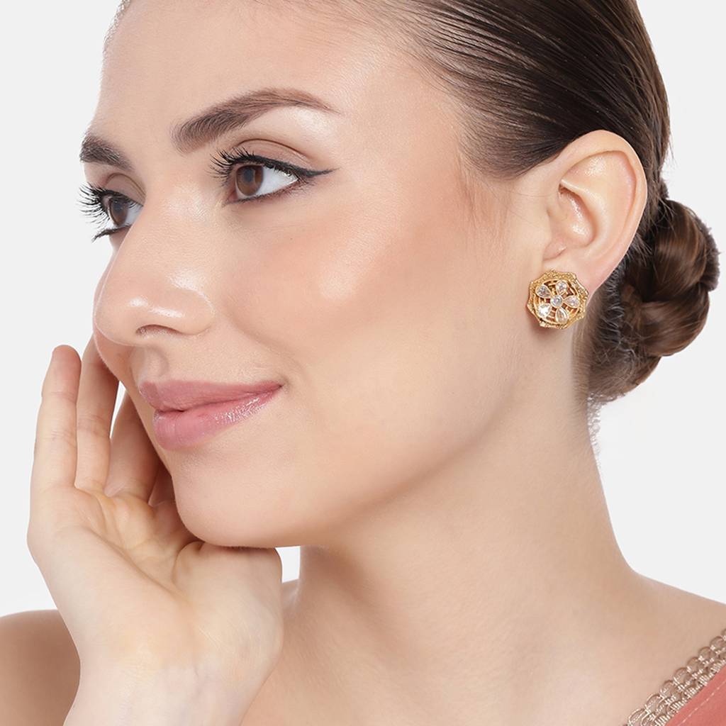 Estele Gold Plated Sparkling Flower Designer Matte Finish Stud Earrings With White Crystals For Women : AD-116716-IGWEER