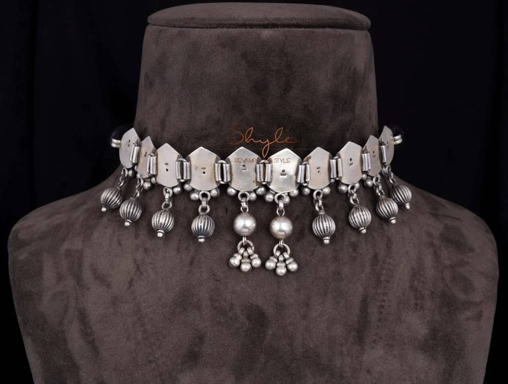 Anvaya Detailed Rawa Ghughri Necklace : SN3016