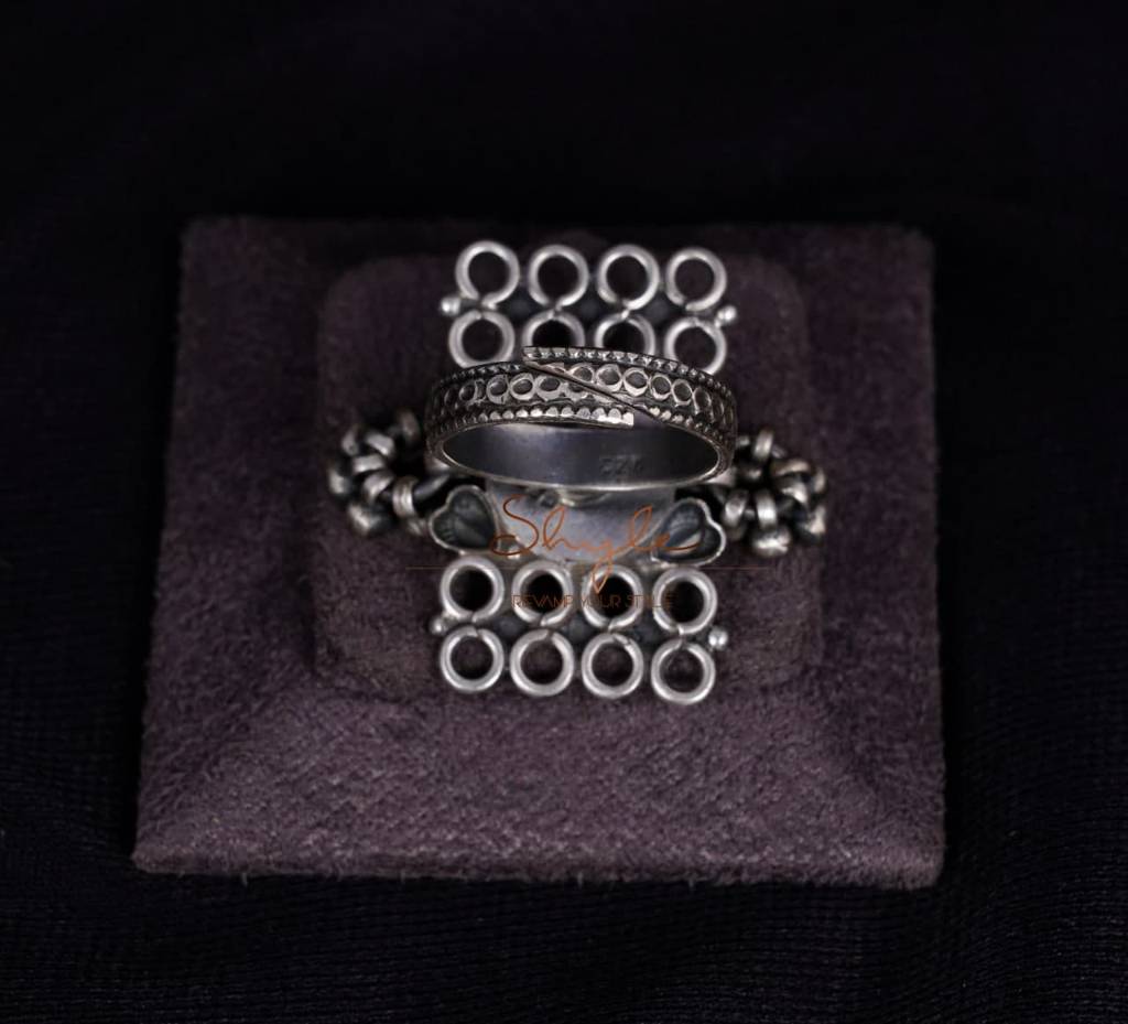 Moh Intricate Jali Ghughri Drop Ring : SR1003