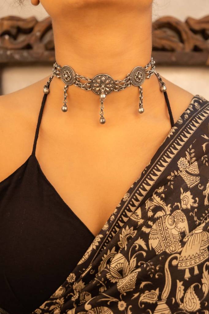 Mizoya Intricate Tribal Motif Ball Drop Choker Set : SN1148