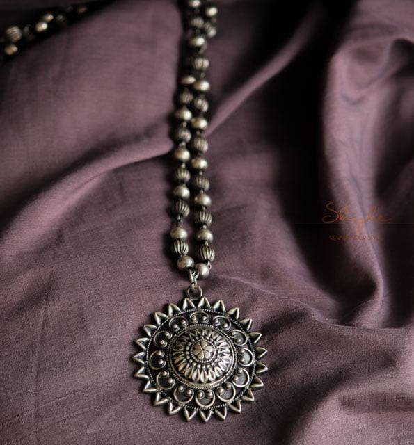 Anvaya Rawa Ball Intricate Chakra Necklace : SN2000