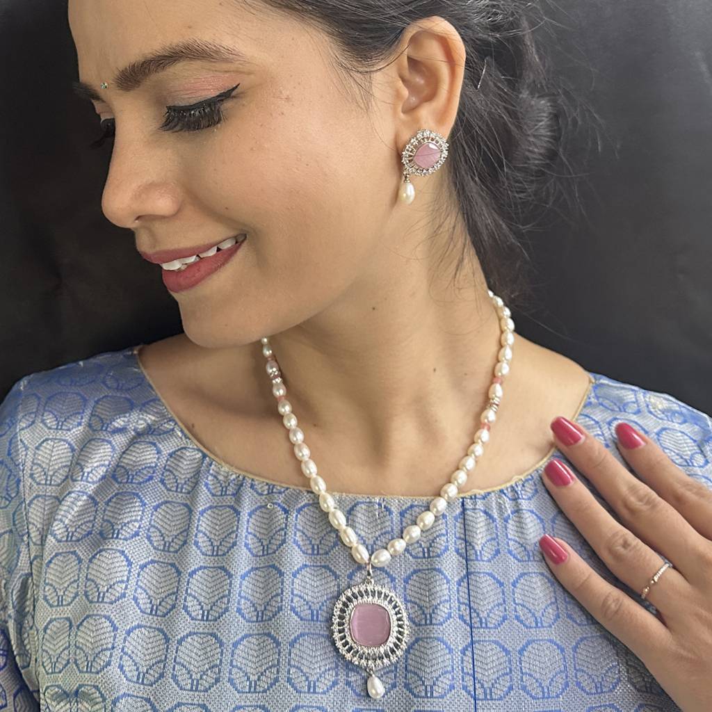 Ehan Pearl Necklace Set : JPSEP-24-017