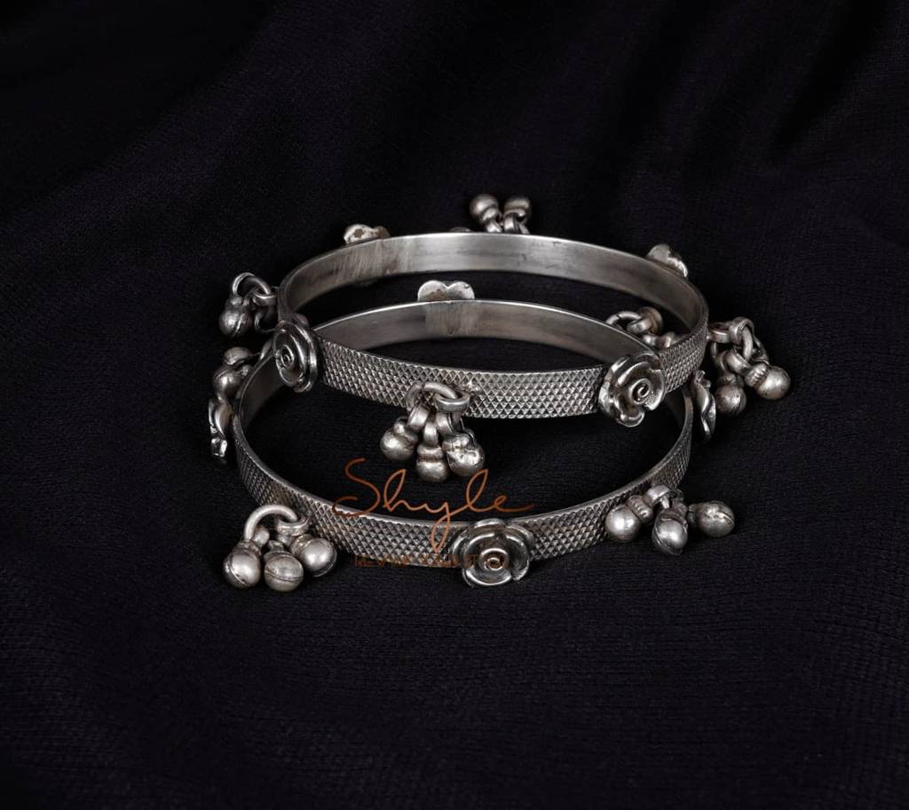 Tattva Intricate Jadau Embossed Bangle : SK1032-2-12