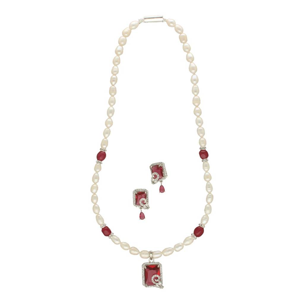 Qarin Pearl Necklace Set : JPSEP-24-034