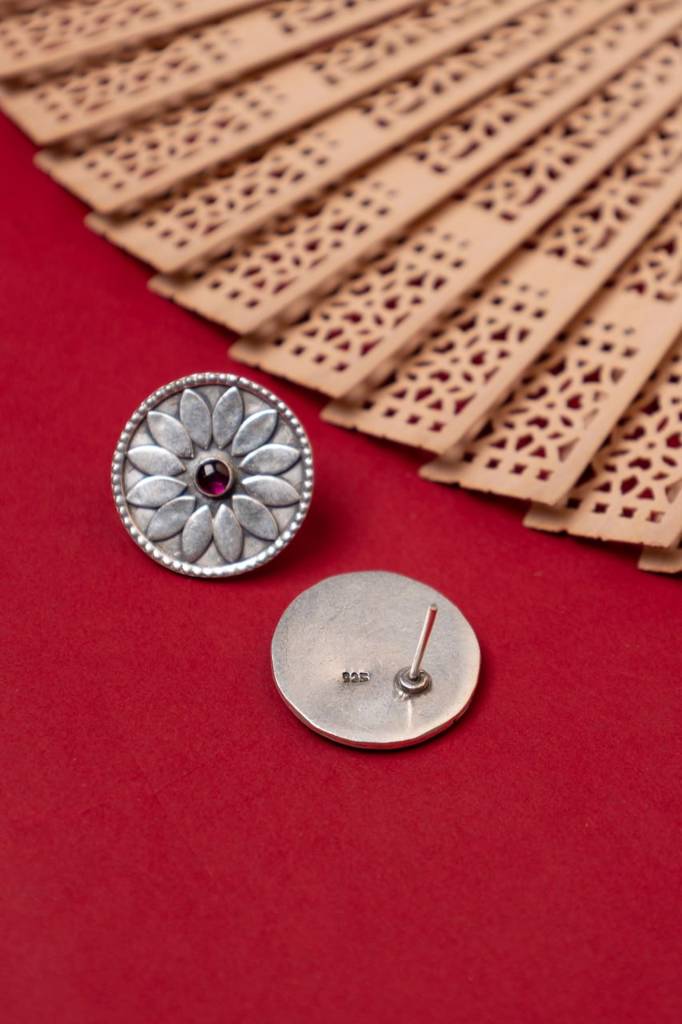 Mizoya Flower Motif Raani Stud Earring : SE206050