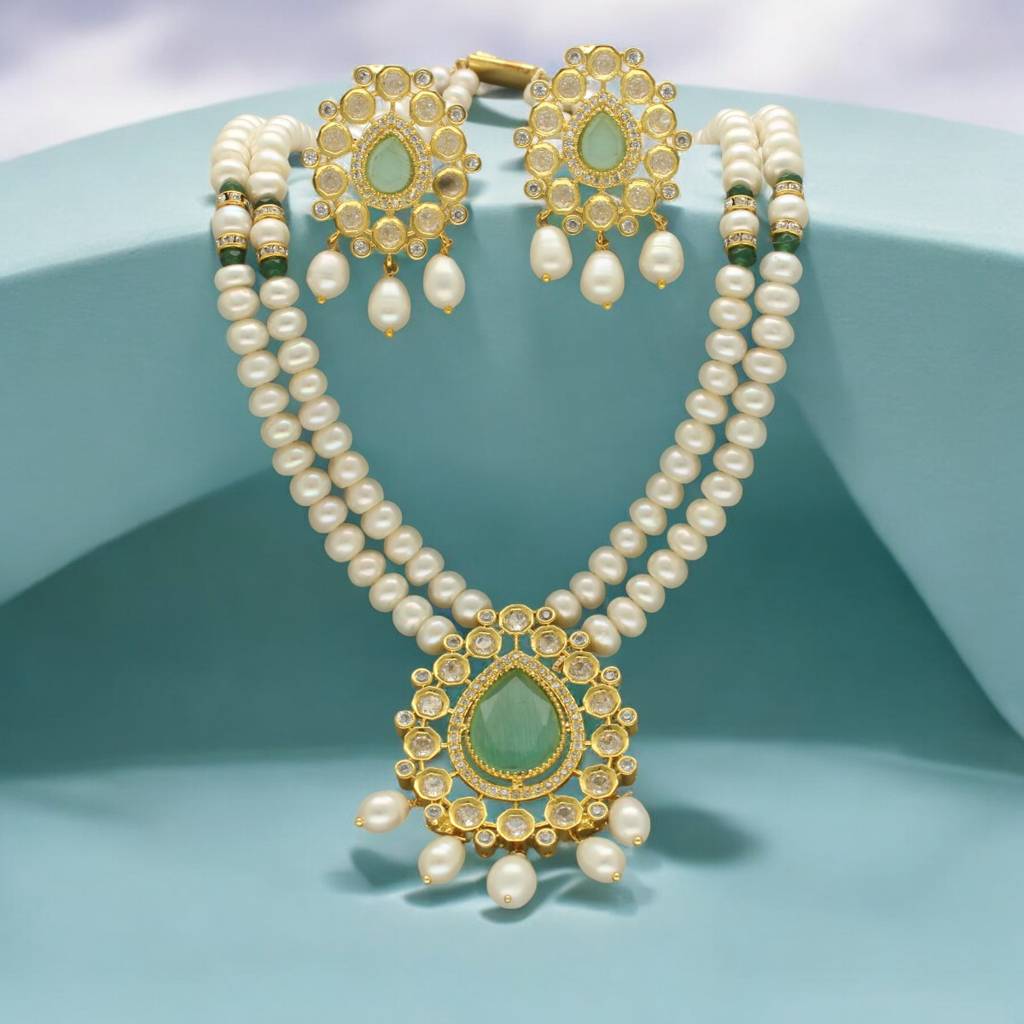 Shalin Exquisite Pearl Necklace Set : JPSEP-24-015