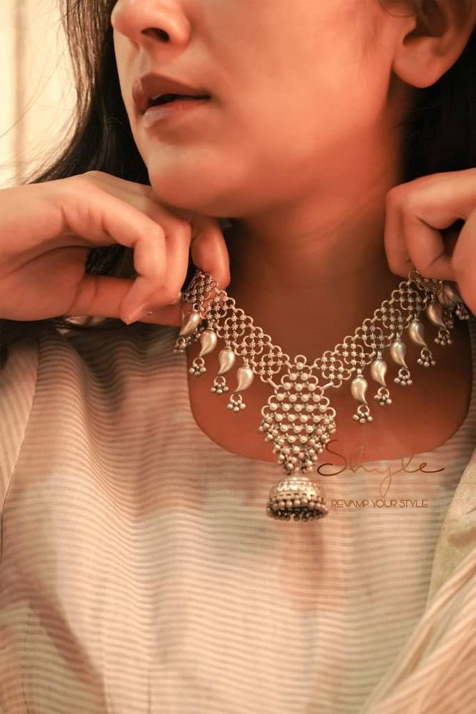 Tattva Intricate Jali Jhumka Drop Statement Necklace Set : SN1071