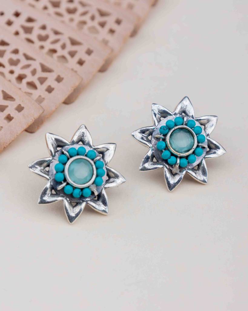 Moh Fine Flower Beaded Stud Earring : SE7231