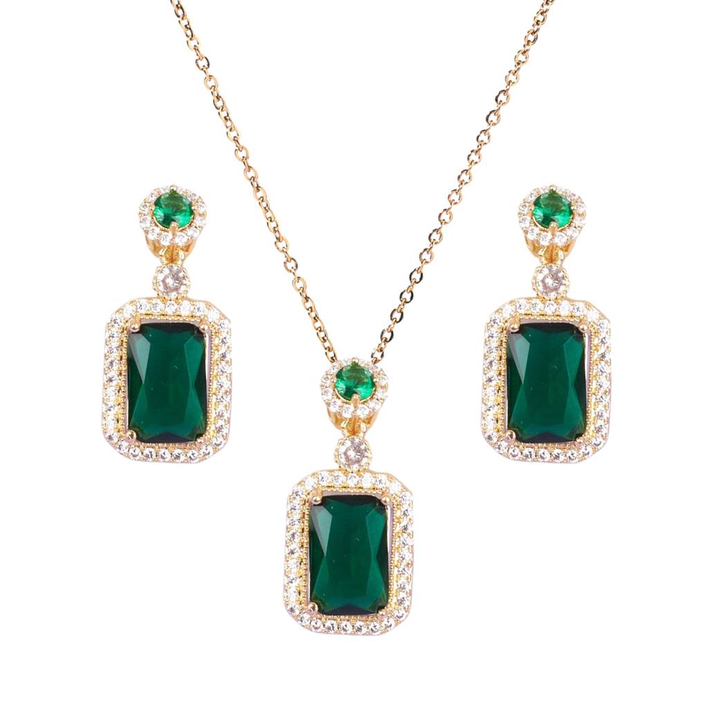 Kiara Advani Green Emerald Necklace And Earrings Set - 18K Gold Plated : EN21202